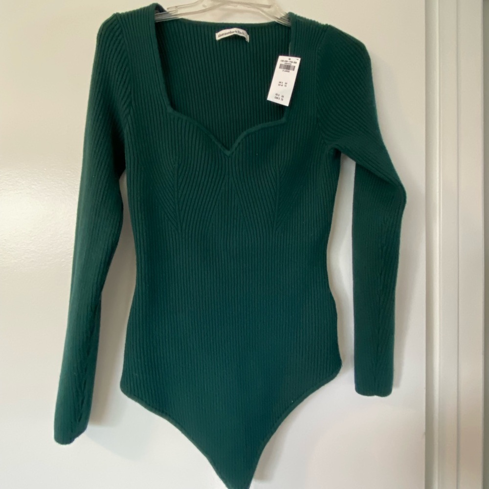 Abercrombie NWT, green sweater bodysuit with sweetheart neckline XL